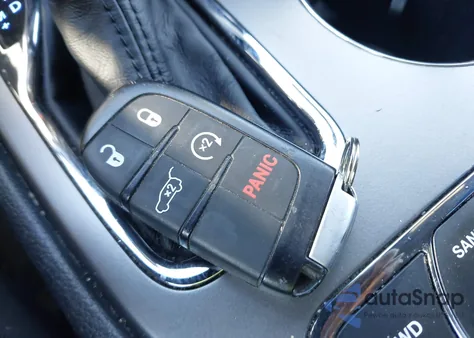 2020 Jeep Grand Cherokee Upland 4X4 из США, поврежденный, VIN 1C4RJFAG3LC127590